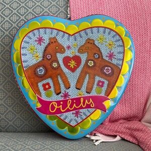 Oilily Heart Tin with Two Horses